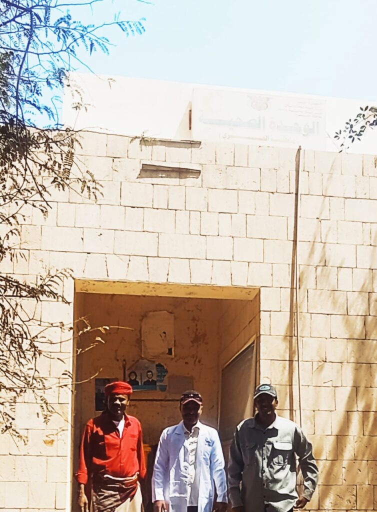 البصري يلتقي فريق الاستجابة السريعة بمديرية الغيضة ، ويناقش معهم الاستعدادات والتحديات الراهنة البصري يلتقي فريق الاستجابة السريعة بمديرية الغيضة ، ويناقش معهم الاستعدادات والتحديات الراهنة