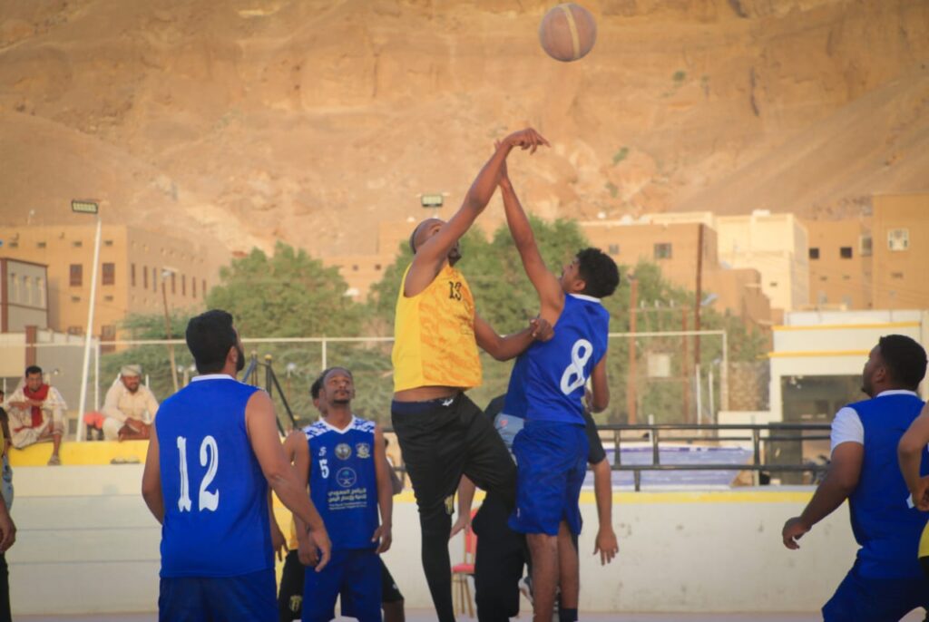 بتمويل من البرنامج السعودي لتنمية وإعمار اليمن ..اتحاد حضرموت يستعيد الصدارة وهلال السويري يواصل ملاحقته في بطولة البرنامج السعودي لكرة السلة بتمويل من البرنامج السعودي لتنمية وإعمار اليمن ..اتحاد حضرموت يستعيد الصدارة وهلال السويري يواصل ملاحقته في بطولة البرنامج السعودي لكرة السلة