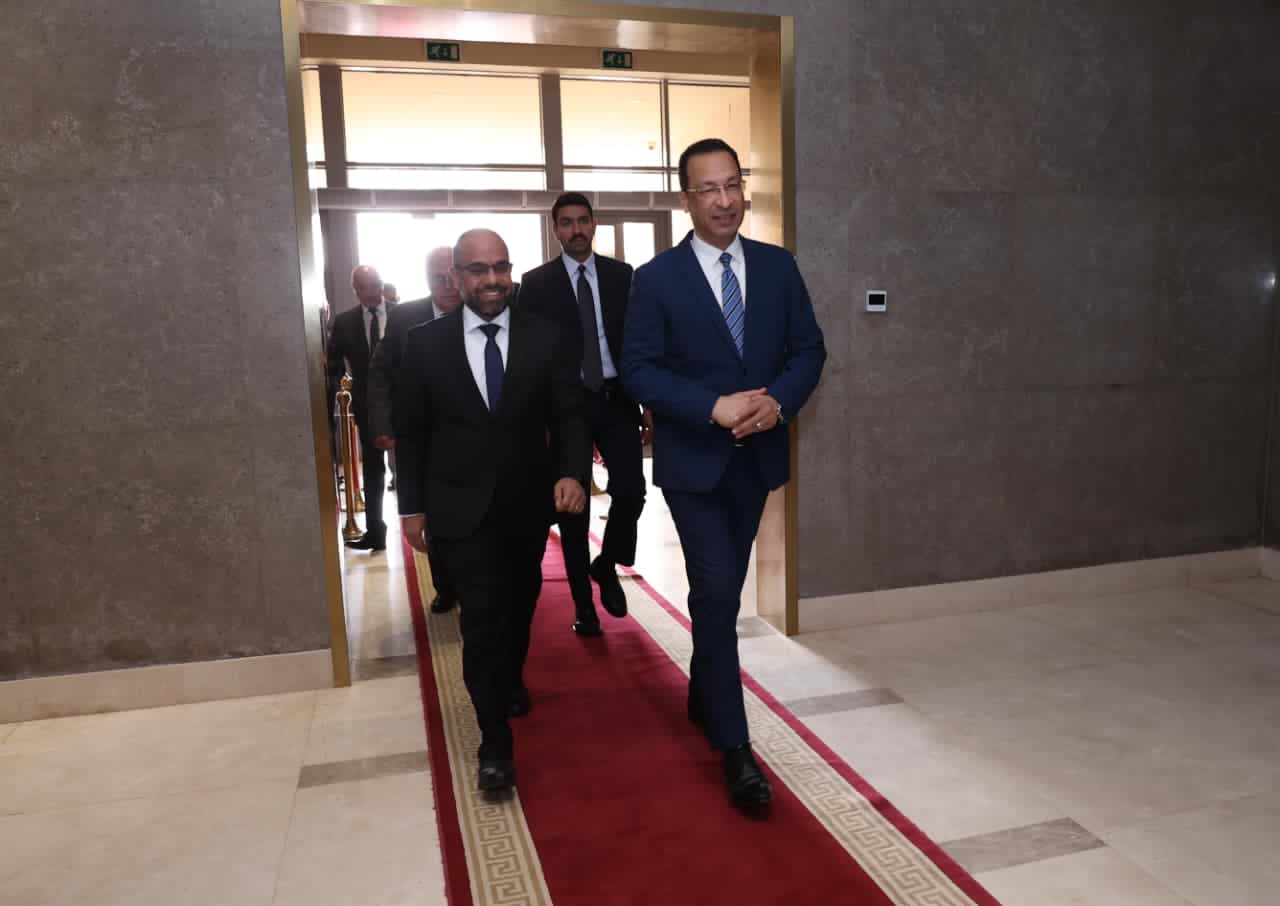 وزير الإتصالات باصرة يبحث مع نظيره المصري الشراكة الاستراتيجية وتبادل الخبرات في قطاع الاتصالات - وزير الإتصالات باصرة يبحث مع نظيره المصري الشراكة الاستراتيجية وتبادل الخبرات في قطاع الاتصالات -