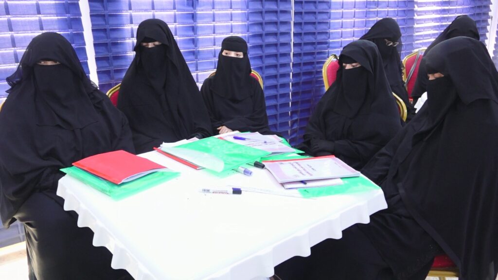 برنامج تدريبي لمعلمي الرياضيات بسيئون لتعزيز مهارات التدريس وتحسين مخرجات التعليم برنامج تدريبي لمعلمي الرياضيات بسيئون لتعزيز مهارات التدريس وتحسين مخرجات التعليم