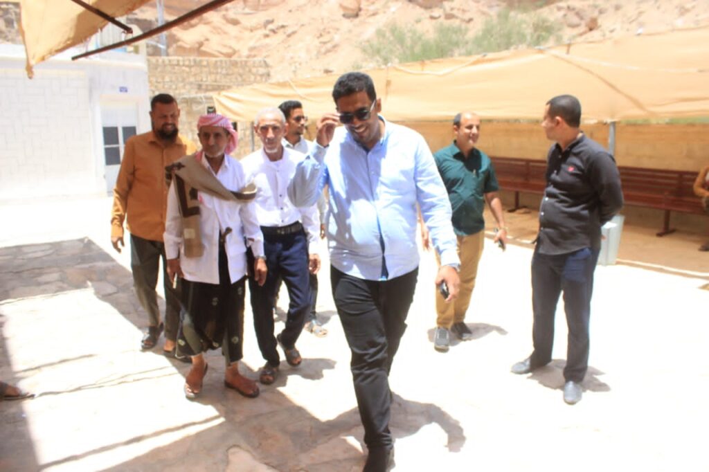 مدير عام مكتب وزارة الصحة بساحل حضرموت ومدير عام مديرية دوعن يطلعان على مستوى الخدمات الصحية بالمديرية مدير عام مكتب وزارة الصحة بساحل حضرموت ومدير عام مديرية دوعن يطلعان على مستوى الخدمات الصحية بالمديرية