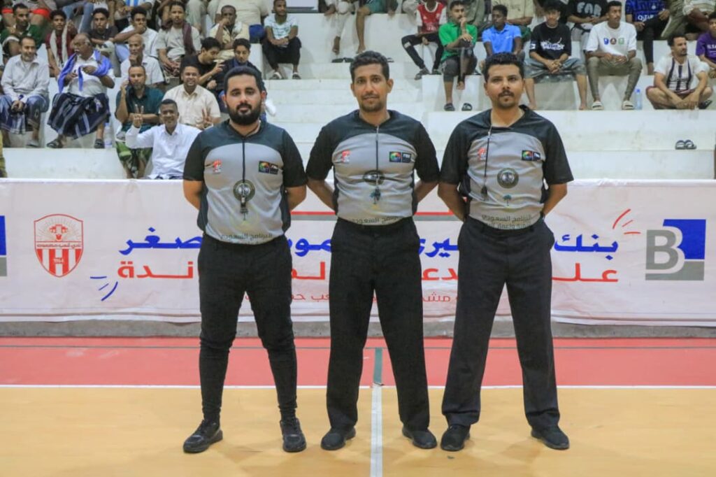 التضامن يضرب بقوة أمام النخبة.. والشعب يؤكد الأفضلية أمام المكلا في بطولة البرنامج السعودي لكرة السلة التضامن يضرب بقوة أمام النخبة.. والشعب يؤكد الأفضلية أمام المكلا في بطولة البرنامج السعودي لكرة السلة