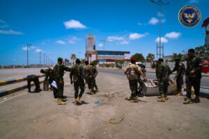 بناءً على توجيهات المحرمي.. قوات الأمن الخاصة تبدأ هيكلة جديدة للنقاط الأمنية بالعاصمة عدن - بناءً على توجيهات المحرمي.. قوات الأمن الخاصة تبدأ هيكلة جديدة للنقاط الأمنية بالعاصمة عدن -