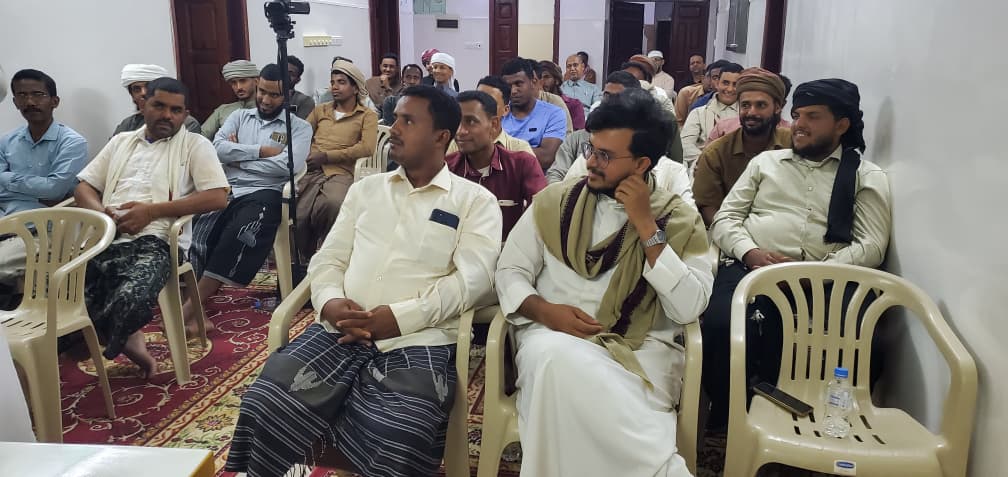 مؤسسة اقرأ تُشعل نور الوعي الأسري في تاربة… وتؤهل الشباب لبناء حياة زوجية مستقرة ..بحضور المرشد الأسري الشيخ عمر سالم باعديل وأمين عقود تاربة المعلم هادي عبدالله باجبير مؤسسة اقرأ تُشعل نور الوعي الأسري في تاربة… وتؤهل الشباب لبناء حياة زوجية مستقرة ..بحضور المرشد الأسري الشيخ عمر سالم باعديل وأمين عقود تاربة المعلم هادي عبدالله باجبير