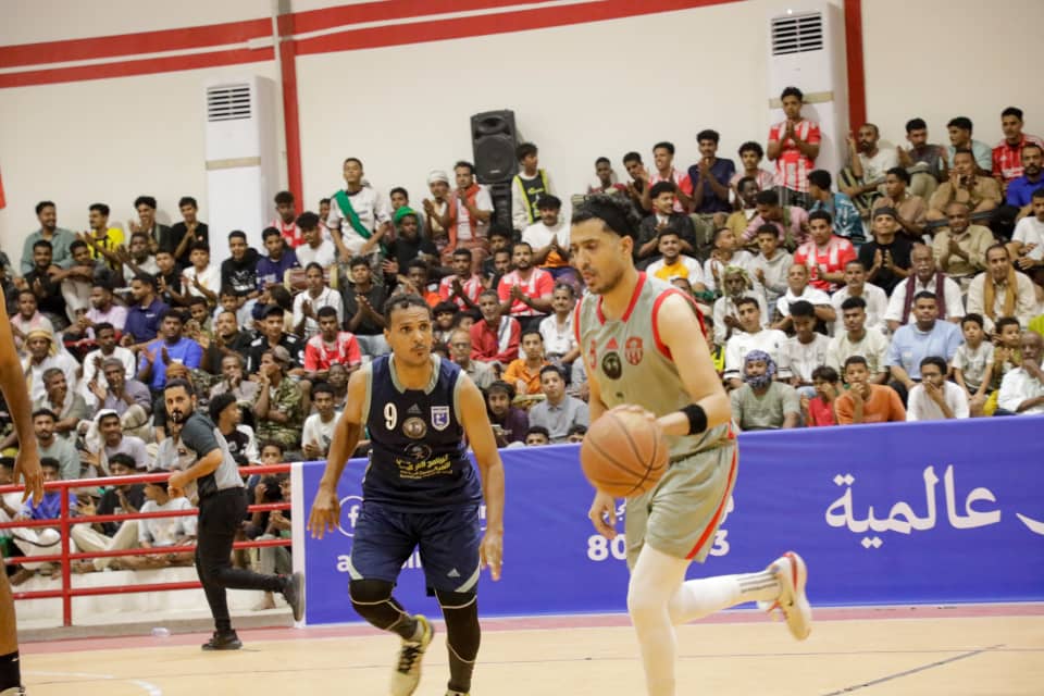 في ليلة سلوية مثيرة..المكلا يتجاوز النخبة وشعب حضرموت يحسم قمة الساحل أمام تضامن حضرموت في ليلة سلوية مثيرة..المكلا يتجاوز النخبة وشعب حضرموت يحسم قمة الساحل أمام تضامن حضرموت