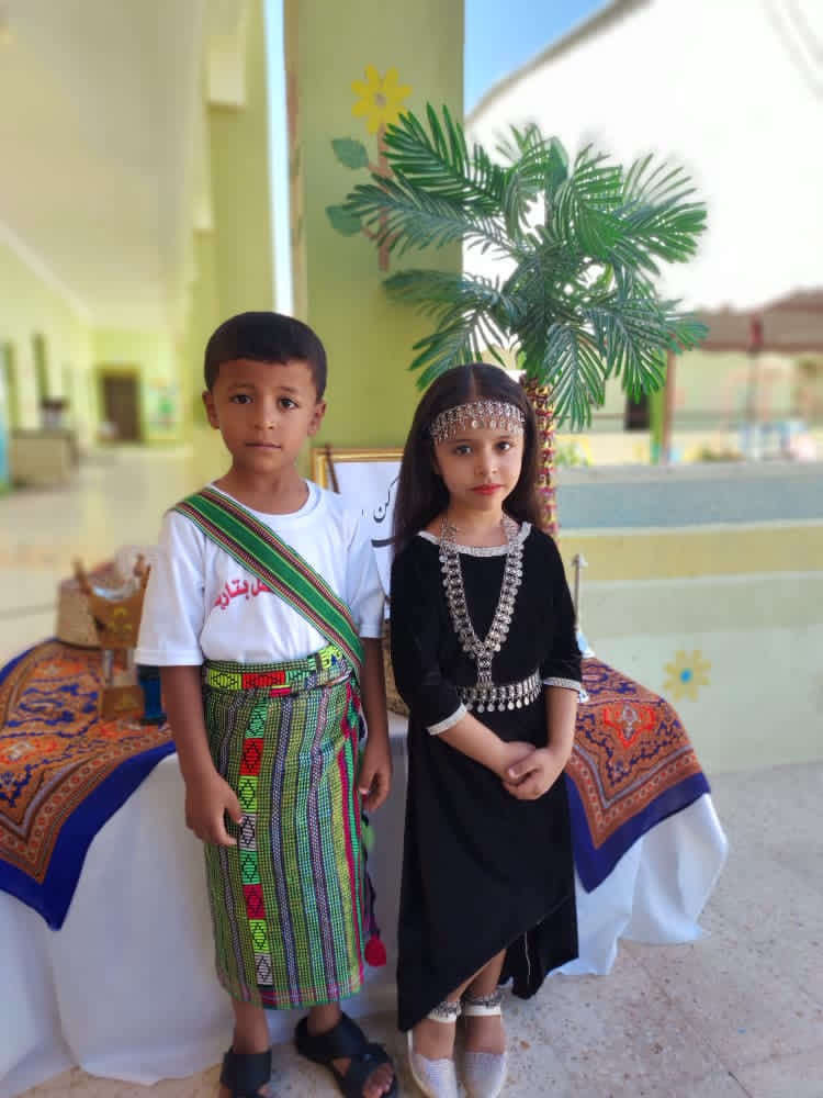 “جدتي في روضتي”.. روضة الطفل بتاربة تختتم عامها الدراسي باحتفالية مبهجة "شاهد الصور" “جدتي في روضتي”.. روضة الطفل بتاربة تختتم عامها الدراسي باحتفالية مبهجة "شاهد الصور"