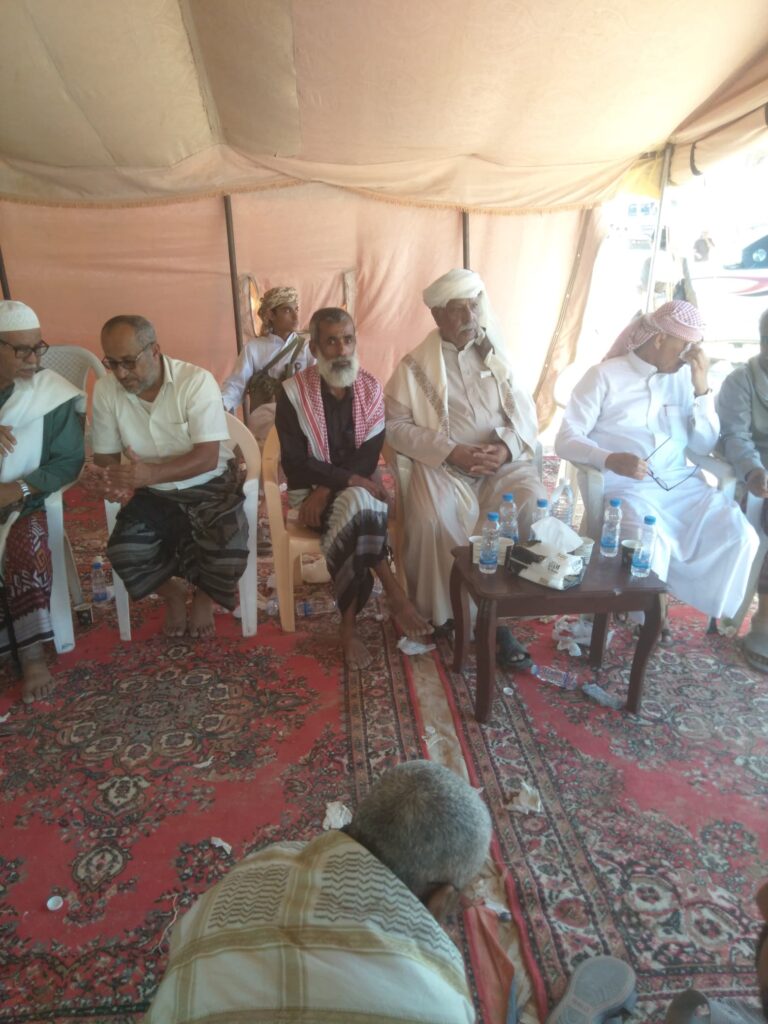 تعزية قبلية مؤثرة.. الشيخ خالد بلعيد بن مرعي لرضي يواسي آل بن ثابت في وفاة المرجعية القبلية الحكم بن ثابت النهدي تعزية قبلية مؤثرة.. الشيخ خالد بلعيد بن مرعي لرضي يواسي آل بن ثابت في وفاة المرجعية القبلية الحكم بن ثابت النهدي