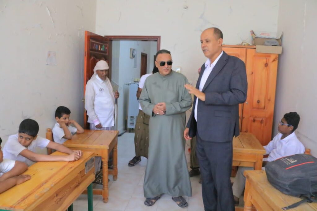 مدير عام مديرية سيئون يزور جمعية رعاية وتأهيل المكفوفين وادي حضرموت ومدرسة الضياء للمكفوفين مدير عام مديرية سيئون يزور جمعية رعاية وتأهيل المكفوفين وادي حضرموت ومدرسة الضياء للمكفوفين