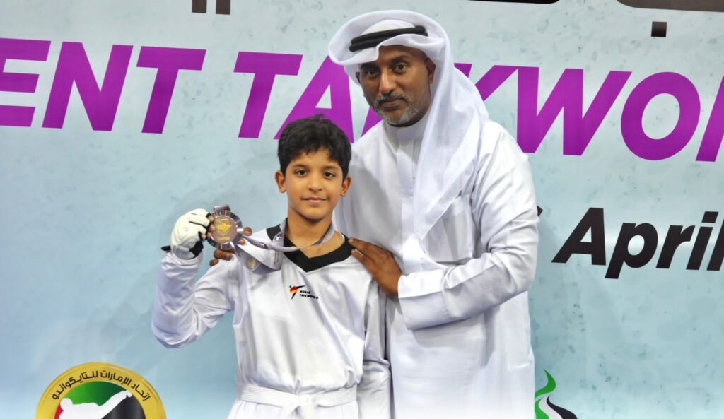 إنجاز جديد يُكتب بالفخر… سلطان الهميمي يحقق فضية بطولة المواهب للتايكواندو إنجاز جديد يُكتب بالفخر… سلطان الهميمي يحقق فضية بطولة المواهب للتايكواندو