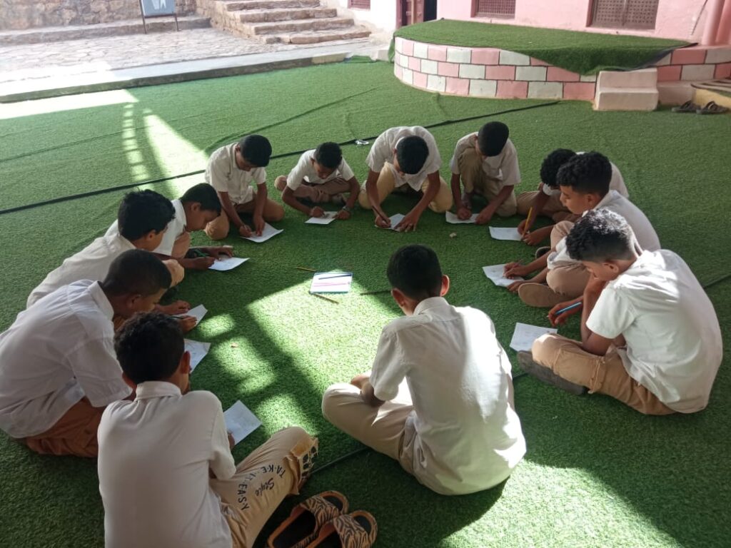 مدرسة عبدالله بن سميط تنظم ورشة رسم تكشف عن طاقات واعدة مدرسة عبدالله بن سميط تنظم ورشة رسم تكشف عن طاقات واعدة