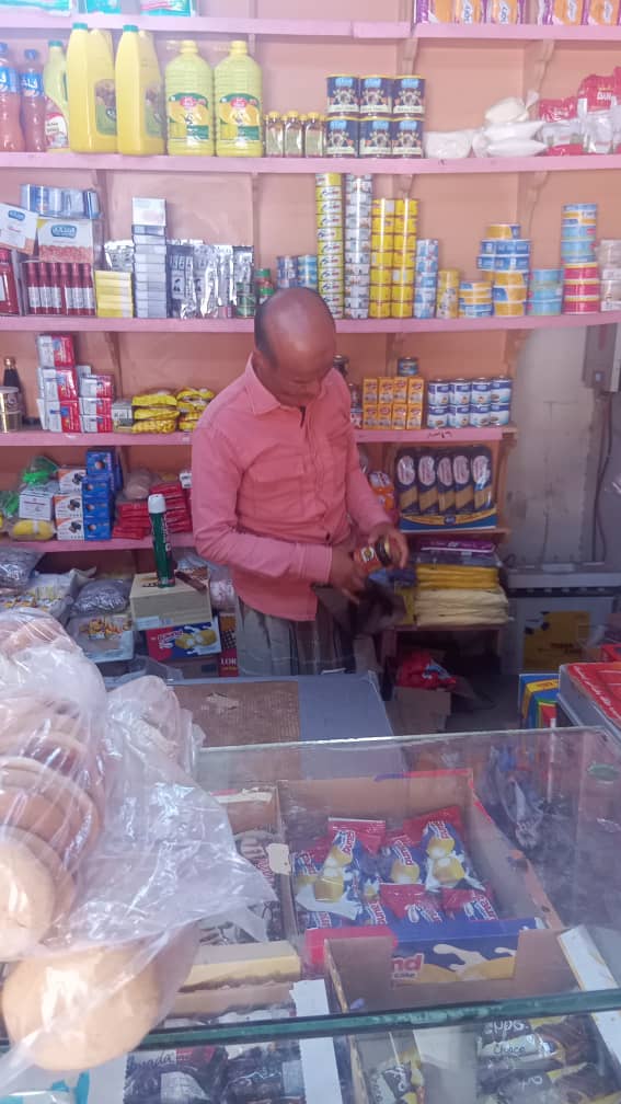 بالصور ... حملة ميدانية لمكتب الصناعة والتجارة بدوعن لإشهار الأسعار والتقيد بالأنظمة بالصور ... حملة ميدانية لمكتب الصناعة والتجارة بدوعن لإشهار الأسعار والتقيد بالأنظمة