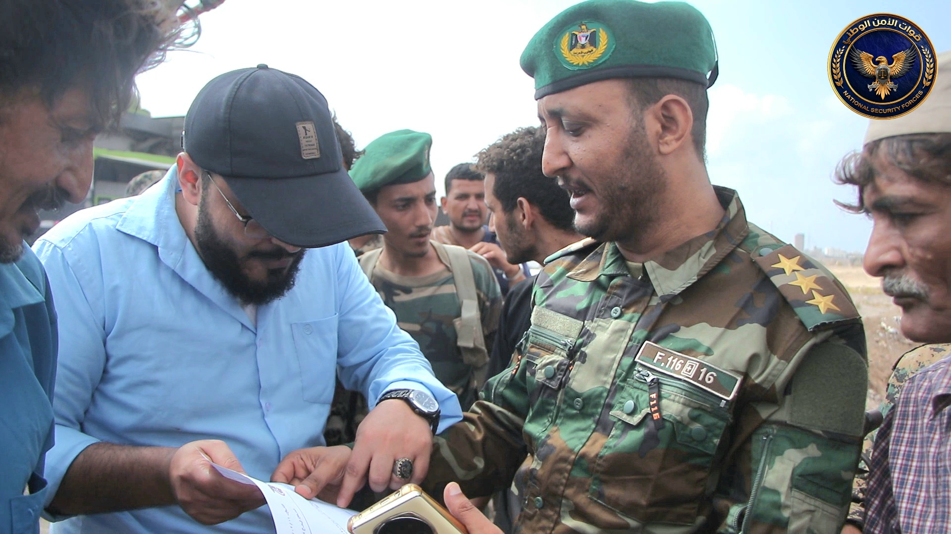 وحدة حماية الاراضي تنفذ حملة واسعة لإيقاف البناء العشوائي بعدن عقب تكليف قيادة جديدة لها - وحدة حماية الاراضي تنفذ حملة واسعة لإيقاف البناء العشوائي بعدن عقب تكليف قيادة جديدة لها -