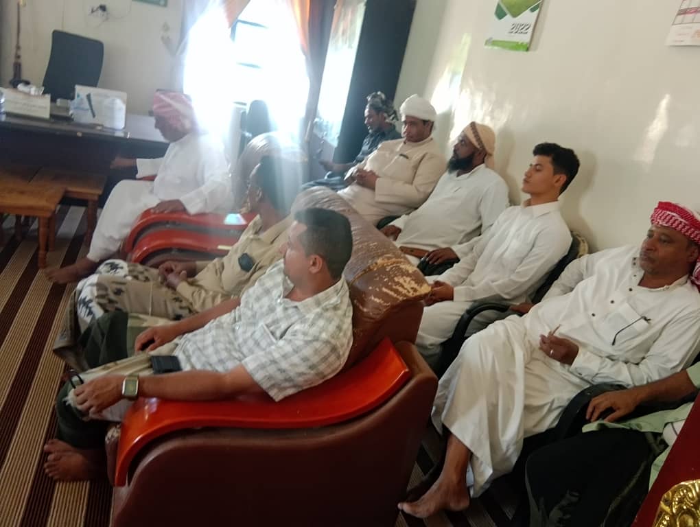 اجتماع أمني في رماه يُقر إجراءات مشددة للحد من الجريمة وإلزام المحلات بتركيب كاميرات مراقبة اجتماع أمني في رماه يُقر إجراءات مشددة للحد من الجريمة وإلزام المحلات بتركيب كاميرات مراقبة