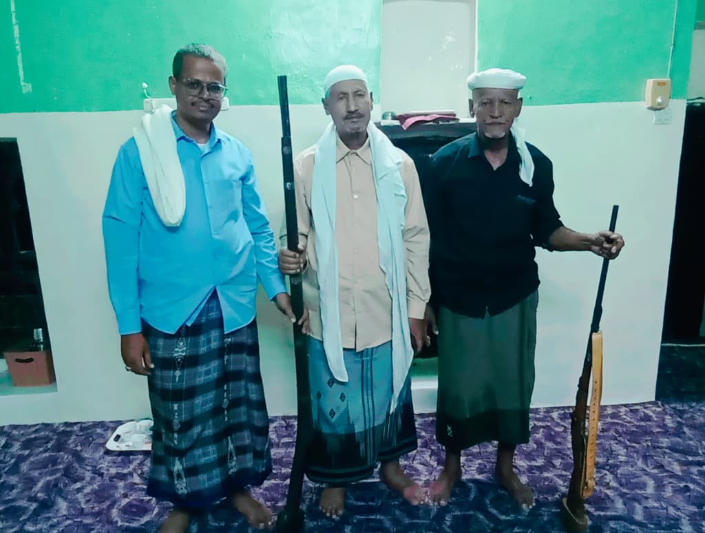 المقدم صالح بن ميسري باجري في زيارة ودية إلى ديوانية بور الثقافية المقدم صالح بن ميسري باجري في زيارة ودية إلى ديوانية بور الثقافية