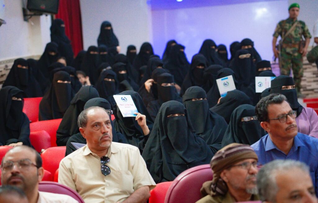 برعاية بن الوزير.. مؤتمر شبوة الشامل يقود مساعي توحيد أبناء المحافظة نحو رؤية مستقبلية مشتركة برعاية بن الوزير.. مؤتمر شبوة الشامل يقود مساعي توحيد أبناء المحافظة نحو رؤية مستقبلية مشتركة