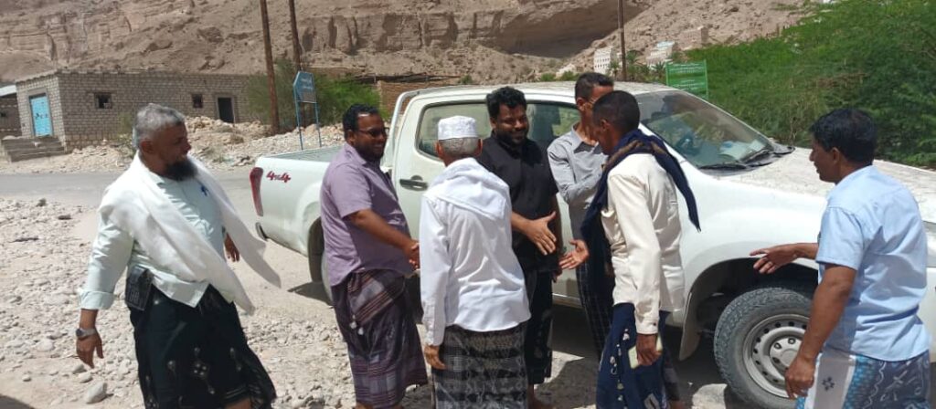 وفد هندسي من أشغال ساحل حضرموت يتفقد أضرار السيول ومشاريع الطرق بمديرية دوعن وفد هندسي من أشغال ساحل حضرموت يتفقد أضرار السيول ومشاريع الطرق بمديرية دوعن