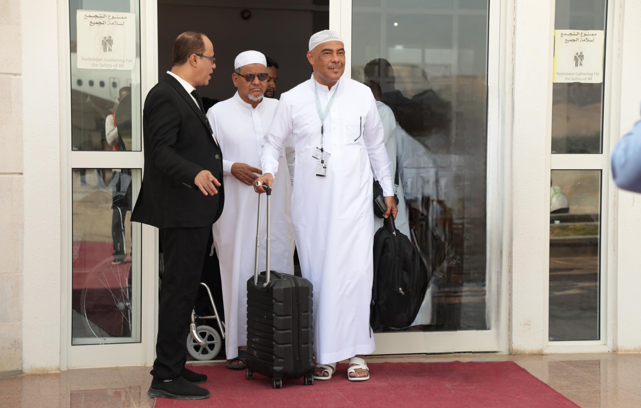 انطلاق أولى رحلات تفويج حجاج بيت الله الحرام من مطار سيئون الدولي إلى جدة انطلاق أولى رحلات تفويج حجاج بيت الله الحرام من مطار سيئون الدولي إلى جدة