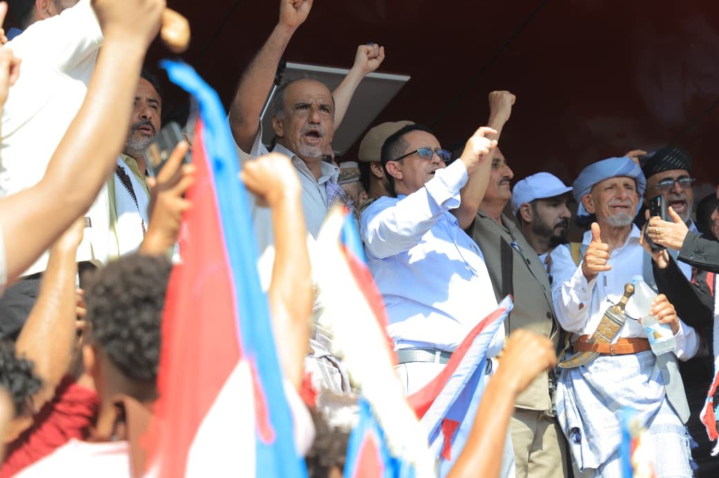 كلمة المجلس الانتقالي الجنوبي في مليونية الذكرى الـ9 للتفويض الشعبي للرئيس الزُببدي الرابع من مايو كلمة المجلس الانتقالي الجنوبي في مليونية الذكرى الـ9 للتفويض الشعبي للرئيس الزُببدي الرابع من مايو