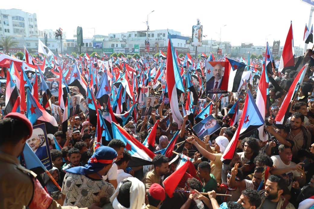 كلمة المجلس الانتقالي الجنوبي في مليونية الذكرى الـ9 للتفويض الشعبي للرئيس الزُببدي الرابع من مايو كلمة المجلس الانتقالي الجنوبي في مليونية الذكرى الـ9 للتفويض الشعبي للرئيس الزُببدي الرابع من مايو