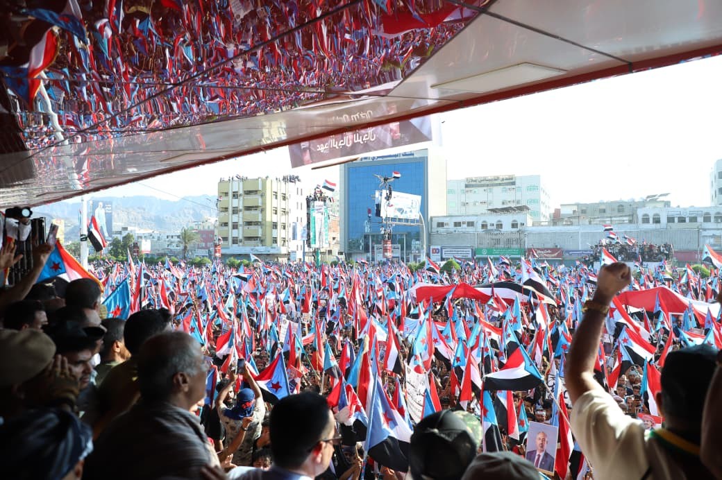 كلمة المجلس الانتقالي الجنوبي في مليونية الذكرى الـ9 للتفويض الشعبي للرئيس الزُببدي الرابع من مايو كلمة المجلس الانتقالي الجنوبي في مليونية الذكرى الـ9 للتفويض الشعبي للرئيس الزُببدي الرابع من مايو