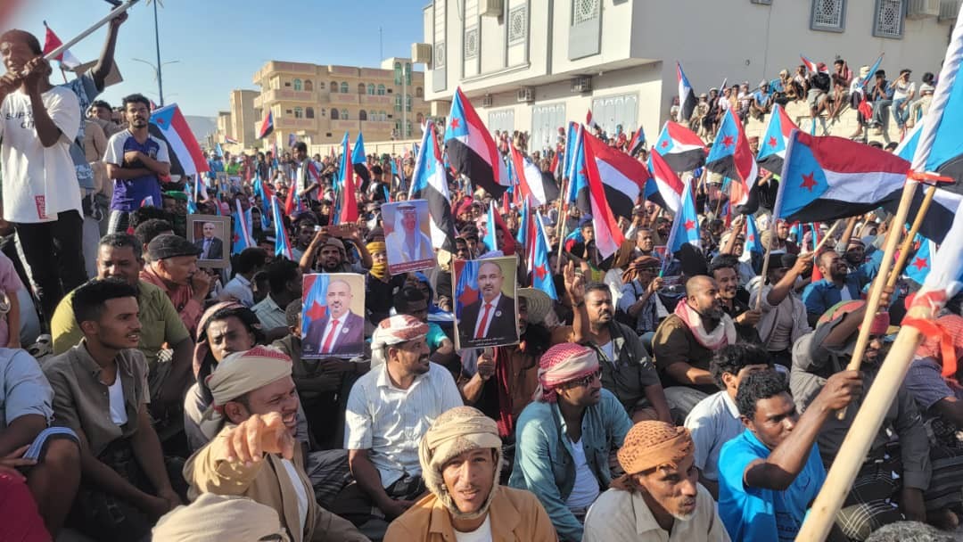 البيان السياسي الصادر عن مليونية سيئون بمناسبة الذكرى التاسعة لإعلان عدن التاريخي والتفويض الشعبي البيان السياسي الصادر عن مليونية سيئون بمناسبة الذكرى التاسعة لإعلان عدن التاريخي والتفويض الشعبي