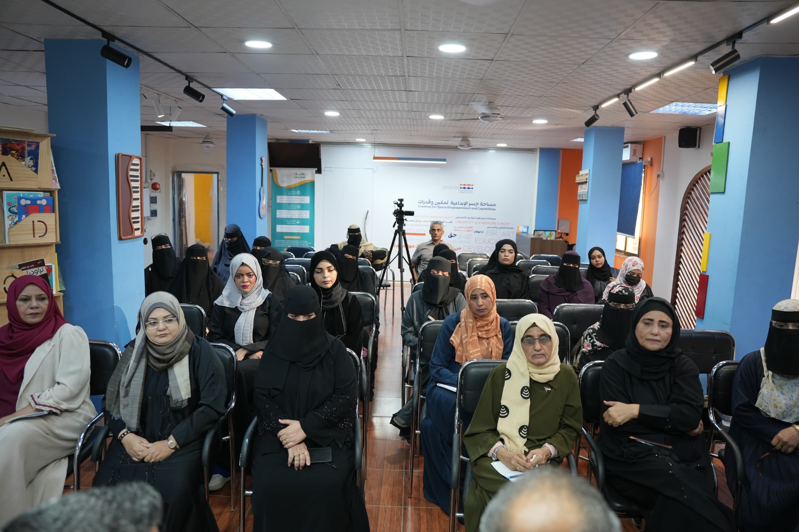 برعاية انتقالي العاصمة عدن.. ندوة سياسية تؤكد دور المرأة الجنوبية في مسيرة النضال الوطني برعاية انتقالي العاصمة عدن.. ندوة سياسية تؤكد دور المرأة الجنوبية في مسيرة النضال الوطني