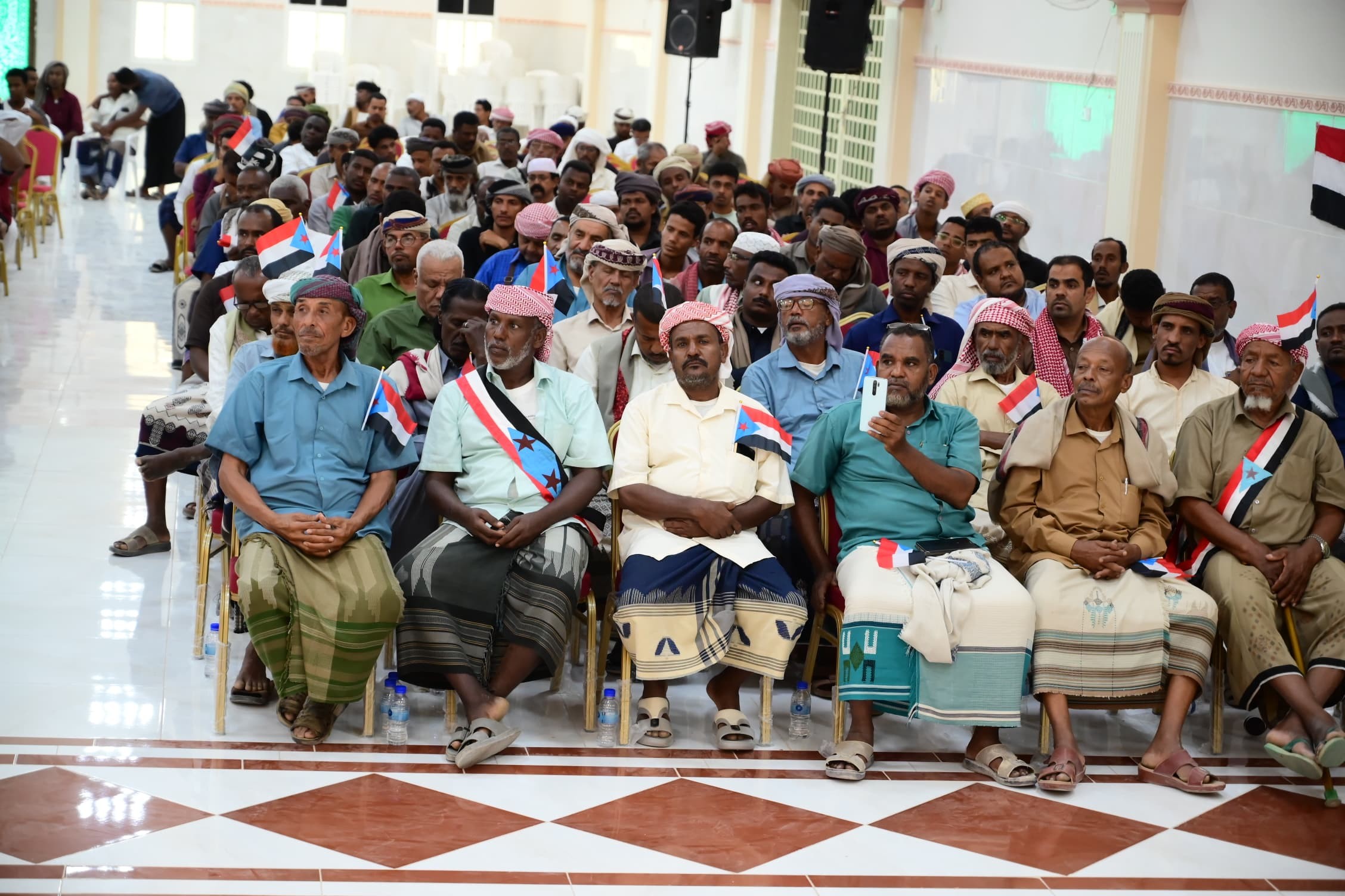 برعاية الرئيس القائد عيدروس الزُبيدي .. انتقالي وادي وصحراء حضرموت يعقد اجتماعًا موسعًا لرسم أولويات المرحلة القادمة برعاية الرئيس القائد عيدروس الزُبيدي .. انتقالي وادي وصحراء حضرموت يعقد اجتماعًا موسعًا لرسم أولويات المرحلة القادمة