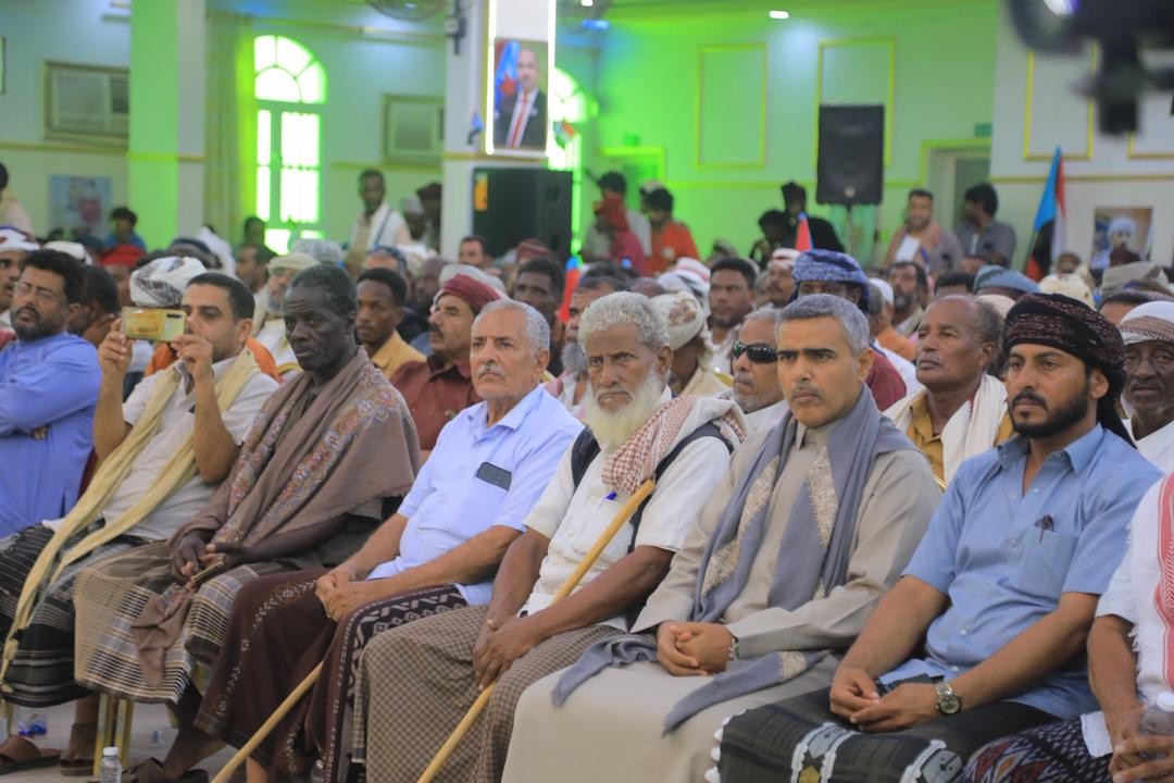 القيادة المحلية لانتقالي المهرة تعقد اجتماعاً موسعاً بمشاركة أعضاء الجمعية الوطنية ومجلس المستشارين بالمحافظة لتعزيز الدور السياسي والتنظيمي والجماهيري للمجلس القيادة المحلية لانتقالي المهرة تعقد اجتماعاً موسعاً بمشاركة أعضاء الجمعية الوطنية ومجلس المستشارين بالمحافظة لتعزيز الدور السياسي والتنظيمي والجماهيري للمجلس