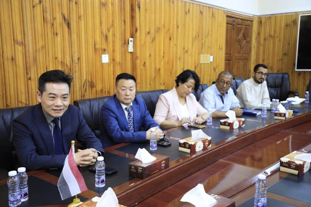 الوكيل بارباع يبحث مع شركة صينية خطط دعم قطاع التوليد بالطاقة البديلة الوكيل بارباع يبحث مع شركة صينية خطط دعم قطاع التوليد بالطاقة البديلة