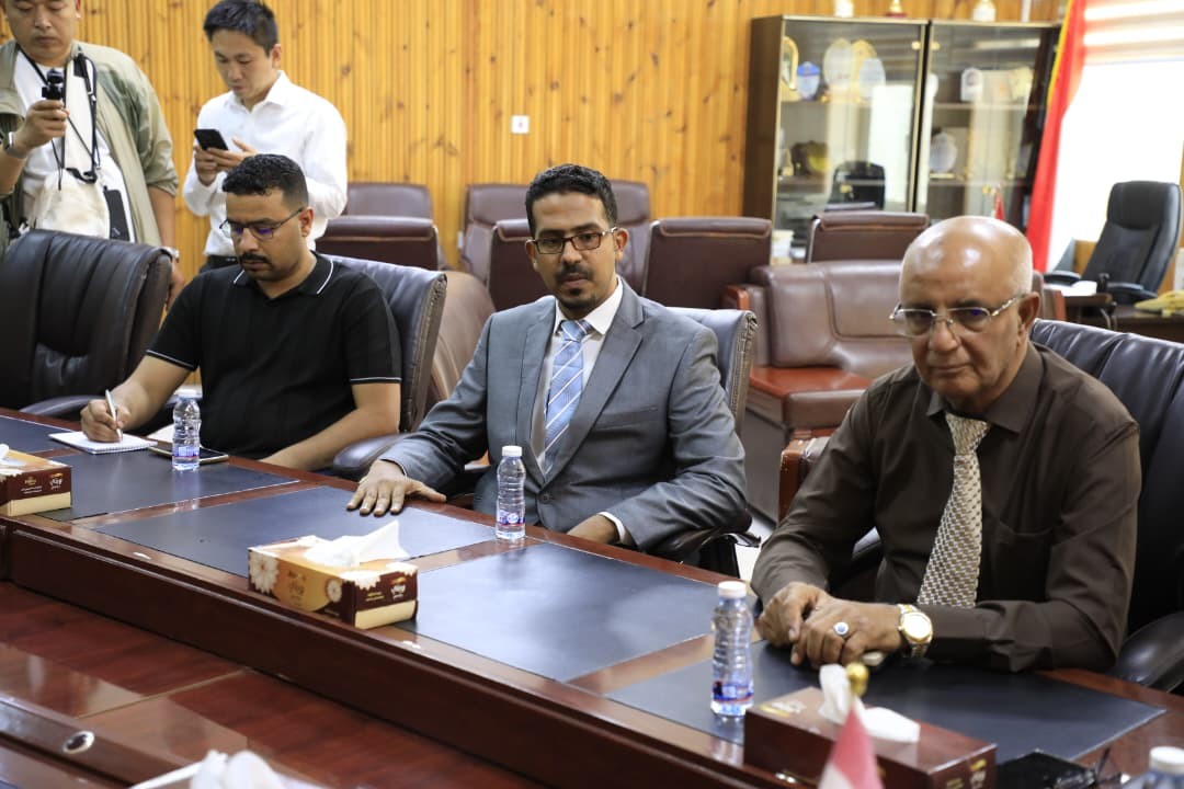 الوكيل بارباع يبحث مع شركة صينية خطط دعم قطاع التوليد بالطاقة البديلة الوكيل بارباع يبحث مع شركة صينية خطط دعم قطاع التوليد بالطاقة البديلة