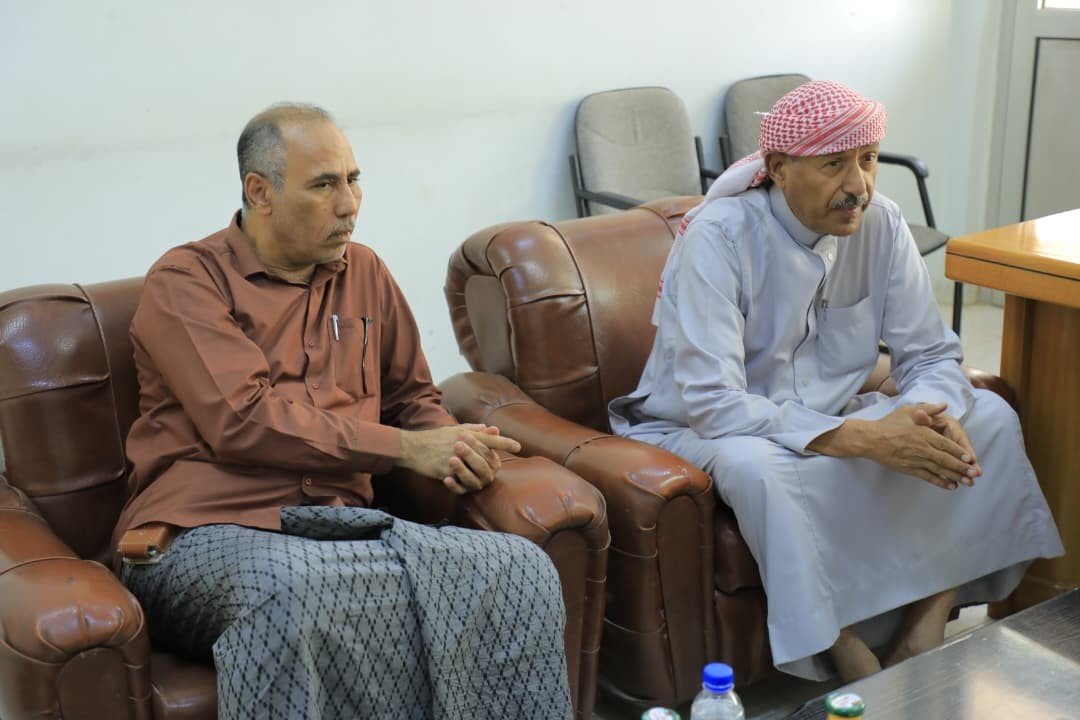 وكيل محافظة حضرموت يطلع على أوضاع مؤسسة المياه والصرف الصحي بوادي حضرموت ويؤكد مضاعفة الجهود لتحسين الخدمات وكيل محافظة حضرموت يطلع على أوضاع مؤسسة المياه والصرف الصحي بوادي حضرموت ويؤكد مضاعفة الجهود لتحسين الخدمات