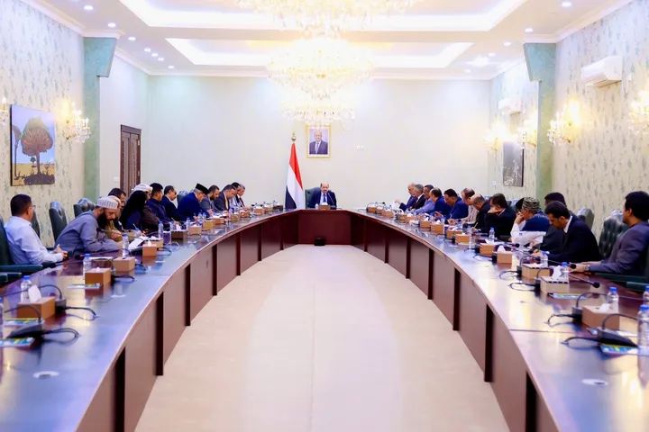 الحكومة تتجه لتأسيس وحدة شراكة مع القطاع الخاص لتعزيز الاستثمار وتسهيل بيئة الأعمال - الحكومة تتجه لتأسيس وحدة شراكة مع القطاع الخاص لتعزيز الاستثمار وتسهيل بيئة الأعمال -