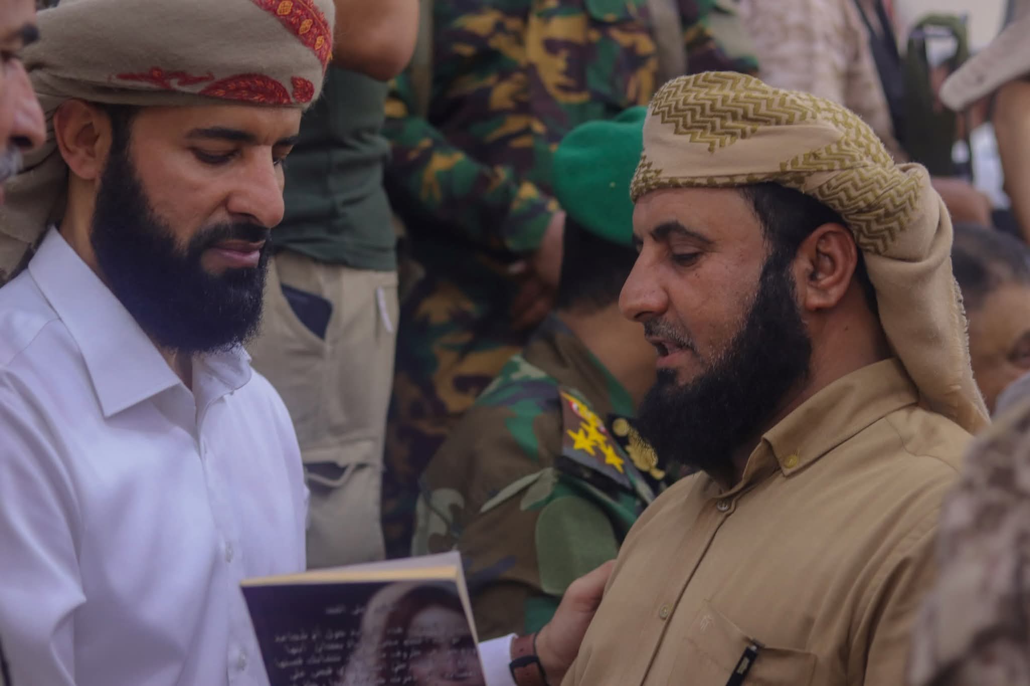 أبين توحّد كلمتها.. ميثاق شرف قبلي لدعم الدولة ورفض الفوضى والتقطعات - أبين توحّد كلمتها.. ميثاق شرف قبلي لدعم الدولة ورفض الفوضى والتقطعات -