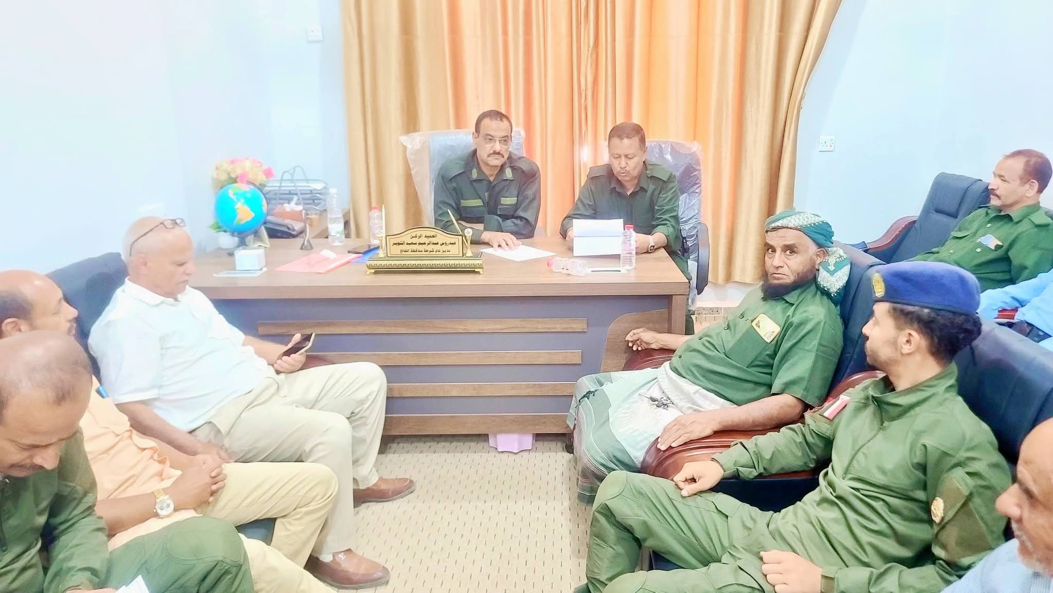 الضالع.. تنفيذ حملة ميدانية لتنظيم الأسواق ورفع العشوائيات وتحسين الحركة المرورية الضالع.. تنفيذ حملة ميدانية لتنظيم الأسواق ورفع العشوائيات وتحسين الحركة المرورية