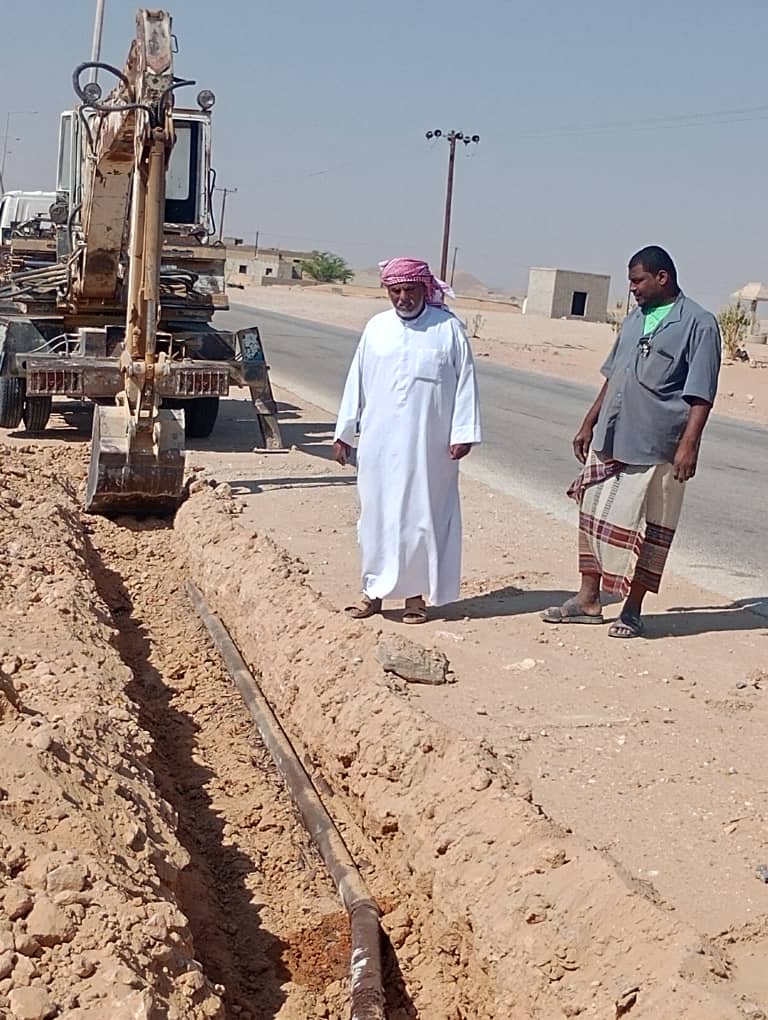 مدير عام رماه يدشن مشروع مد أنبوب مياه جديد وتحسين الشبكة القديمة بالمديرية "شاهد الصور" مدير عام رماه يدشن مشروع مد أنبوب مياه جديد وتحسين الشبكة القديمة بالمديرية "شاهد الصور"