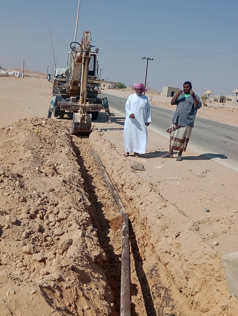 مدير عام رماه يدشن مشروع مد أنبوب مياه جديد وتحسين الشبكة القديمة بالمديرية "شاهد الصور" مدير عام رماه يدشن مشروع مد أنبوب مياه جديد وتحسين الشبكة القديمة بالمديرية "شاهد الصور"