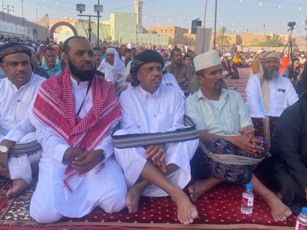 العنين تحتفي بزفاف "22" عريسا وعروسة في الزواج الجماعي الأول العنين تحتفي بزفاف "22" عريسا وعروسة في الزواج الجماعي الأول