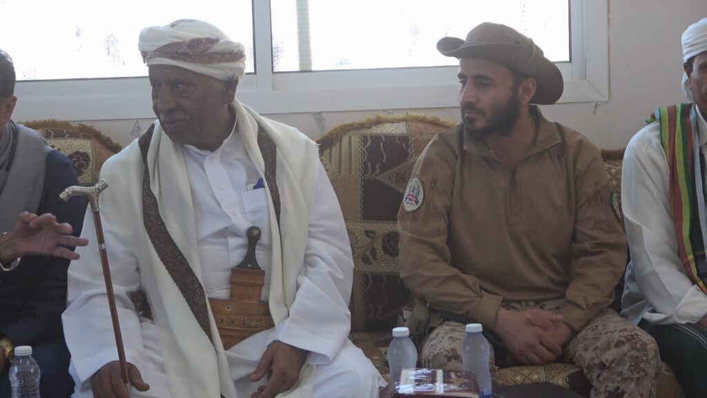 وادي حضرموت: المعبري والنهدي يقودان حواراً موسعاً مع القيادات القبلية والمجتمعية لمعالجة الأزمات الخدمية والمعيشية وادي حضرموت: المعبري والنهدي يقودان حواراً موسعاً مع القيادات القبلية والمجتمعية لمعالجة الأزمات الخدمية والمعيشية