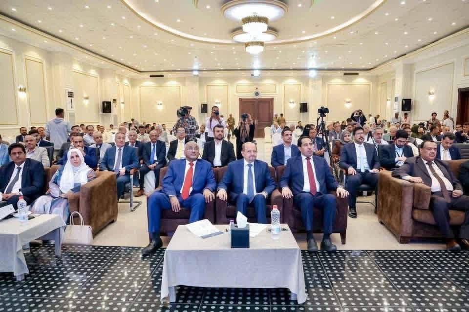 اليمن.. صراع صلاحيات يهدد مسار الإصلاحات الحكومية - اليمن.. صراع صلاحيات يهدد مسار الإصلاحات الحكومية -