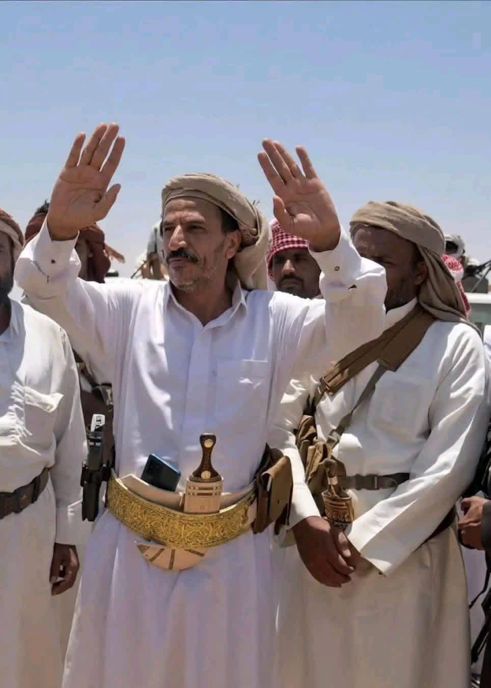 صحيفة: تصدُّع في التحالفات القبلية يثير قلق الحوثيين صحيفة: تصدُّع في التحالفات القبلية يثير قلق الحوثيين