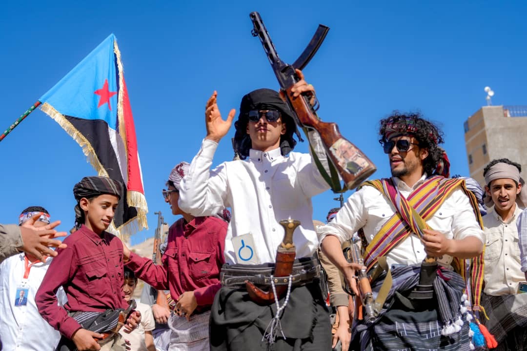 الشيخ النقيب والحالمي وعدد من قيادات الانتقالي يشاركون في مهرجان الموسطة التراثي بيافع الشيخ النقيب والحالمي وعدد من قيادات الانتقالي يشاركون في مهرجان الموسطة التراثي بيافع