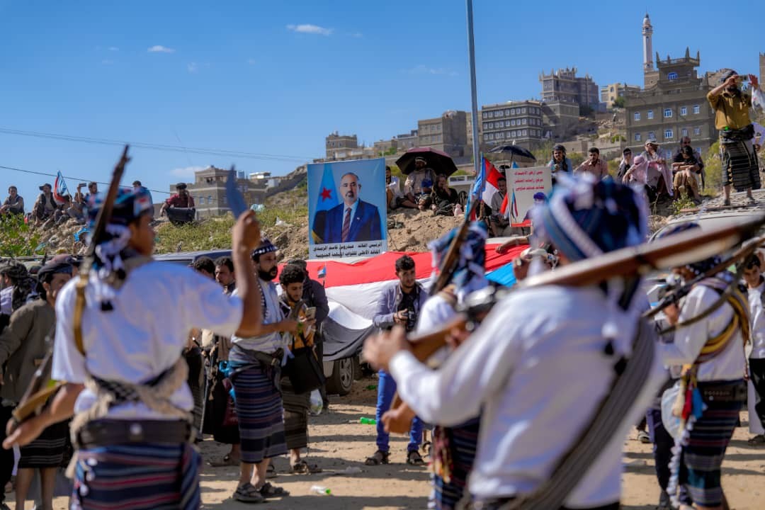 الشيخ النقيب والحالمي وعدد من قيادات الانتقالي يشاركون في مهرجان الموسطة التراثي بيافع الشيخ النقيب والحالمي وعدد من قيادات الانتقالي يشاركون في مهرجان الموسطة التراثي بيافع