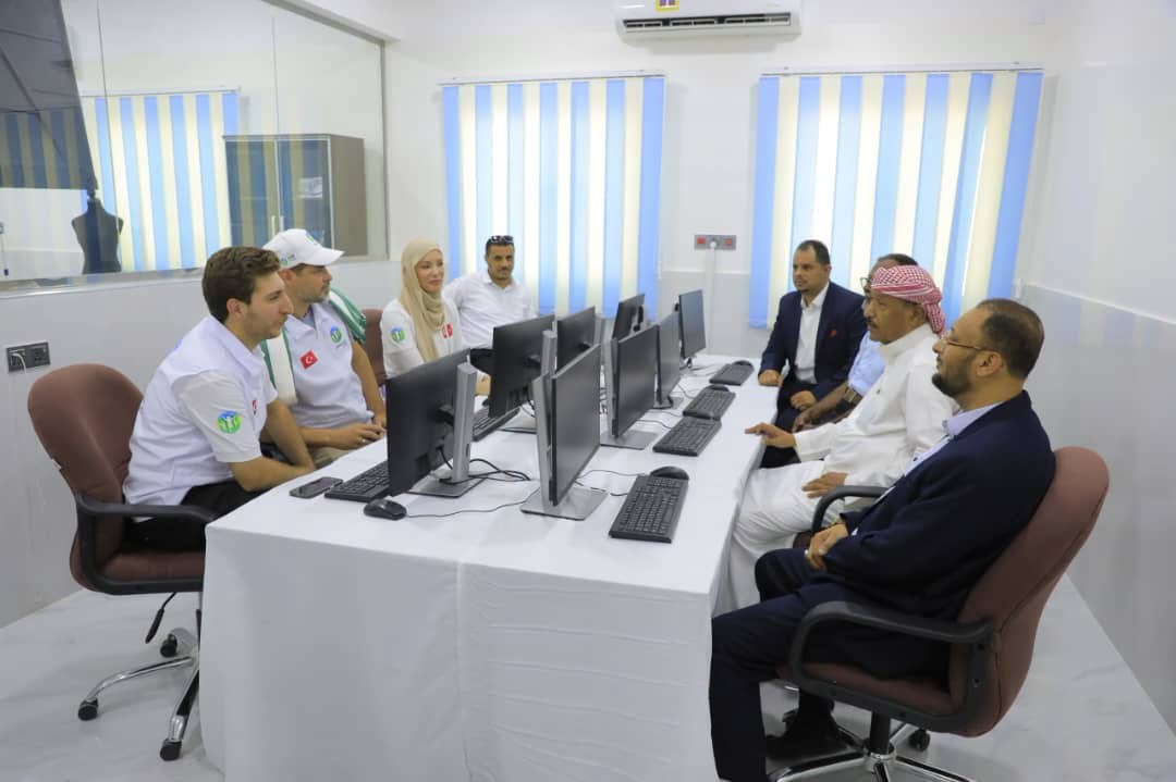 الوكيل بارباع يفتتح مركز السيدة حفصة للتعليم وتنمية المرأة بمديرية تريم الوكيل بارباع يفتتح مركز السيدة حفصة للتعليم وتنمية المرأة بمديرية تريم
