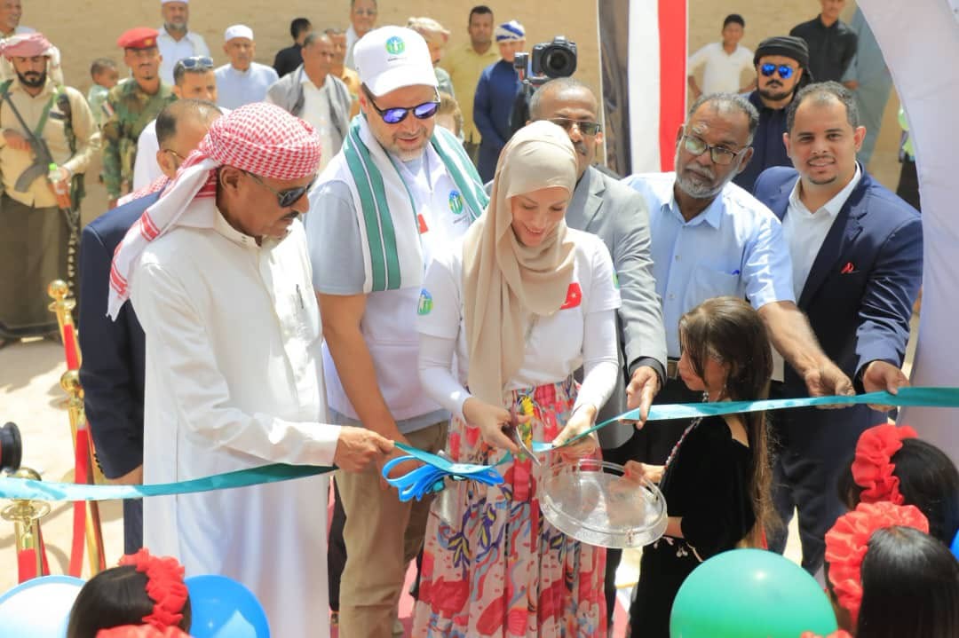 الوكيل بارباع يفتتح مركز السيدة حفصة للتعليم وتنمية المرأة بمديرية تريم الوكيل بارباع يفتتح مركز السيدة حفصة للتعليم وتنمية المرأة بمديرية تريم