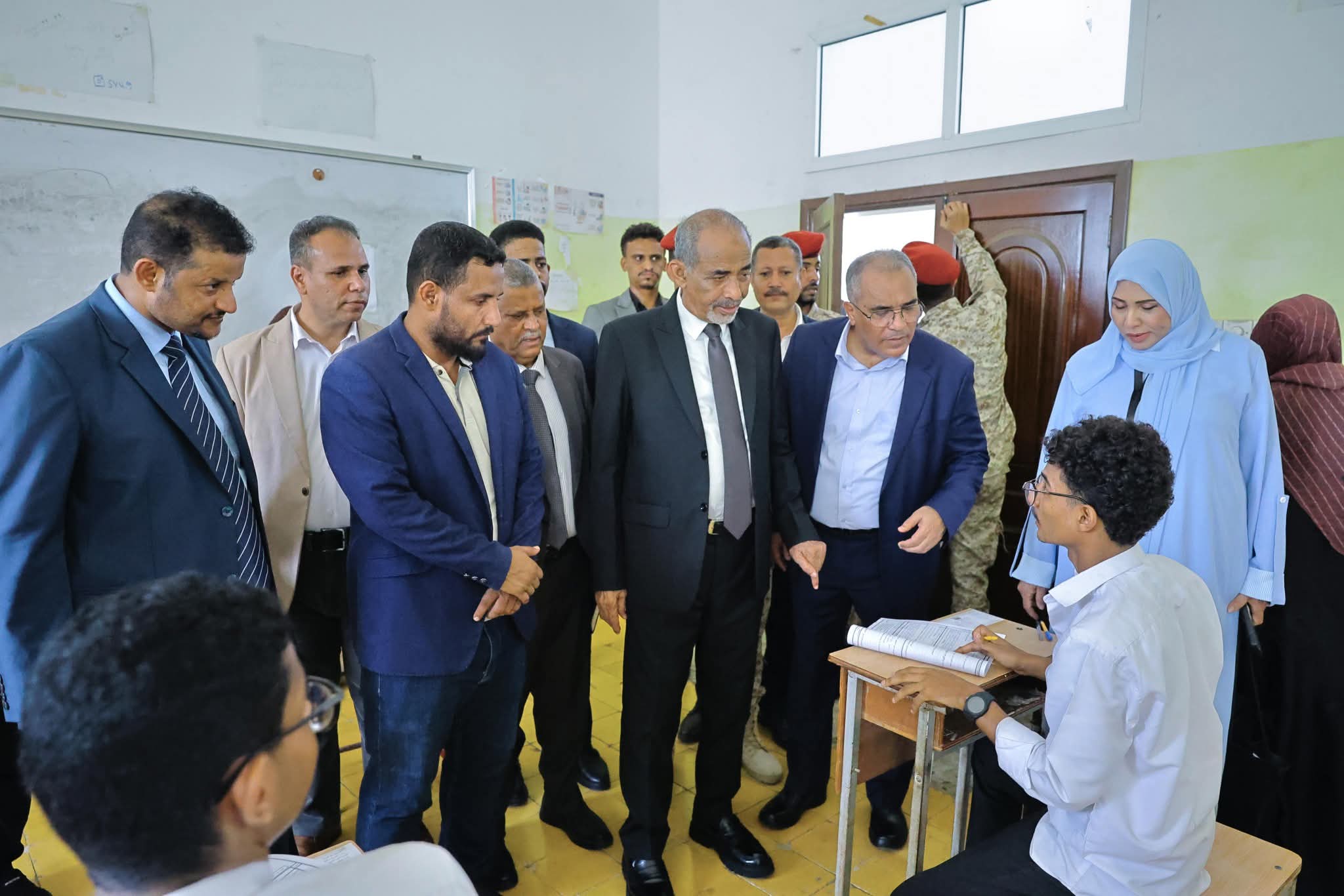 الصبيحي يدشّن اختبارات الثانوية العامة بعدن ويؤكد دعم القيادة السياسية لقطاع التعليم عدن - الصبيحي يدشّن اختبارات الثانوية العامة بعدن ويؤكد دعم القيادة السياسية لقطاع التعليم عدن -