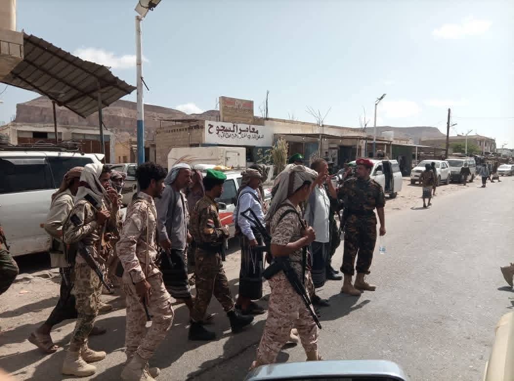 حملة أمنية مشتركة بالمحفد لإلزام المحال التجارية بتركيب كاميرات المراقبة - حملة أمنية مشتركة بالمحفد لإلزام المحال التجارية بتركيب كاميرات المراقبة -