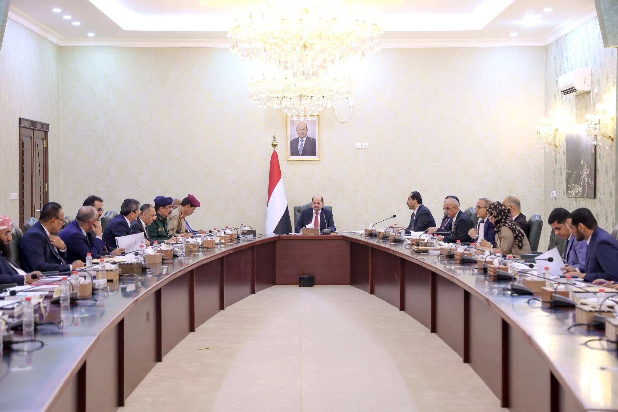 مجلس الوزراء يستعرض جهود الحكومة لتحسين الخدمات والمستجدات الإقليمية والدولية مجلس الوزراء يستعرض جهود الحكومة لتحسين الخدمات والمستجدات الإقليمية والدولية