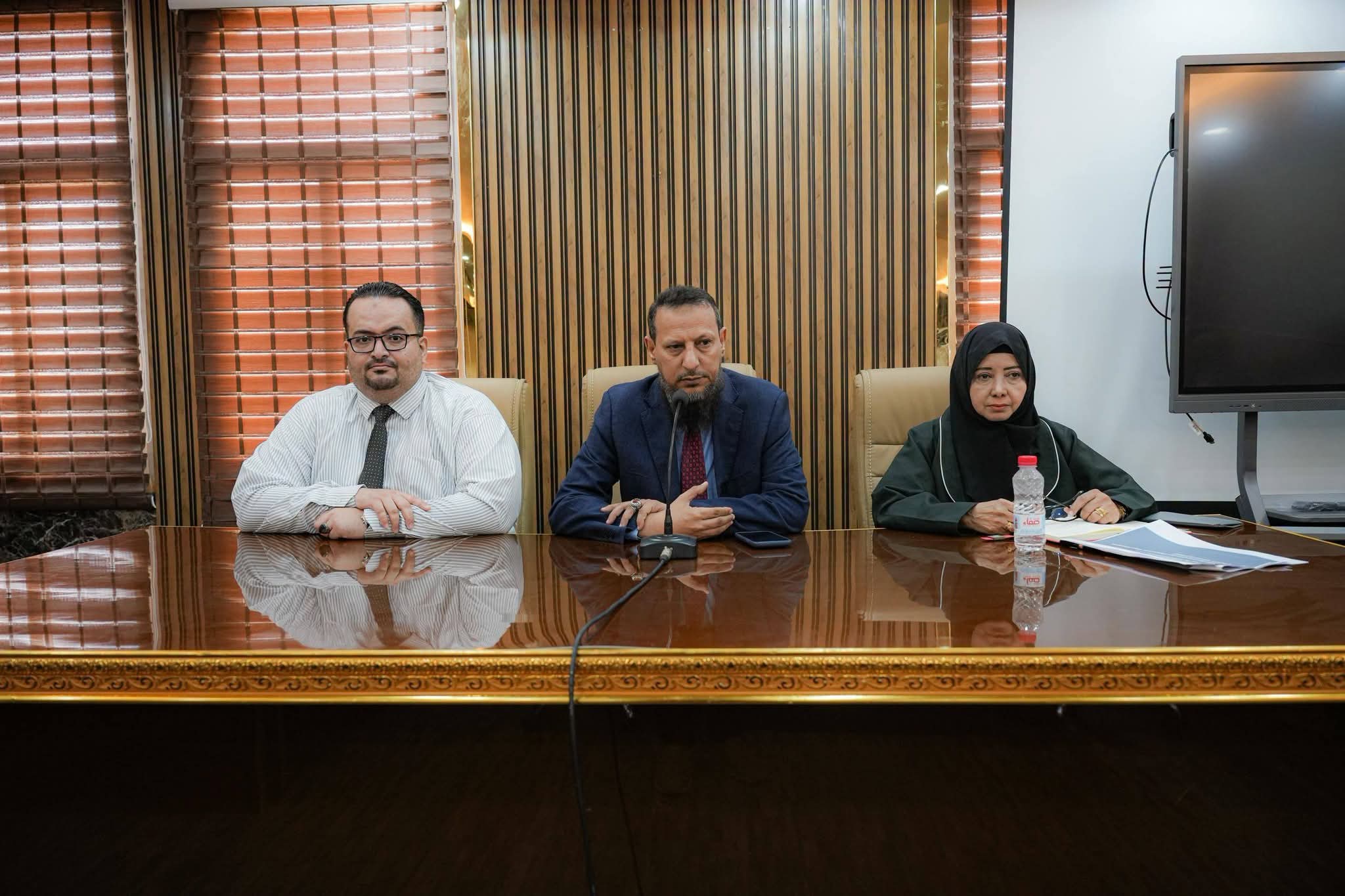المحافظ شيخ يناقش مع ممثلي منظمة "الأوتشا" التدخلات الإنسانية وتعزيز المشاريع المستدامة - المحافظ شيخ يناقش مع ممثلي منظمة "الأوتشا" التدخلات الإنسانية وتعزيز المشاريع المستدامة -