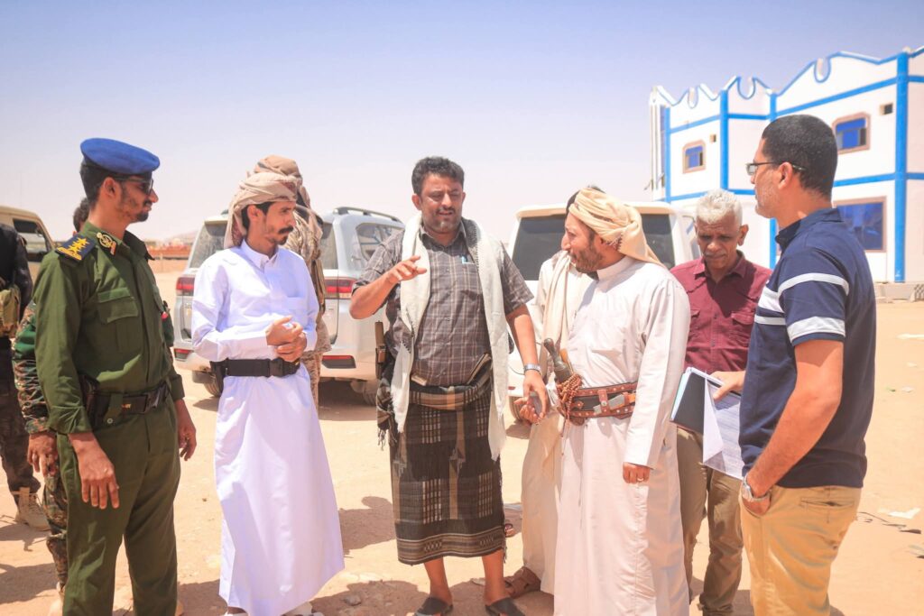 مدير عام العبر يناقش مع نائب الهيئة العامة للنقل مشروع تنظيم قطاع النقل وإنشاء محطة نموذجية للمسافرين مدير عام العبر يناقش مع نائب الهيئة العامة للنقل مشروع تنظيم قطاع النقل وإنشاء محطة نموذجية للمسافرين