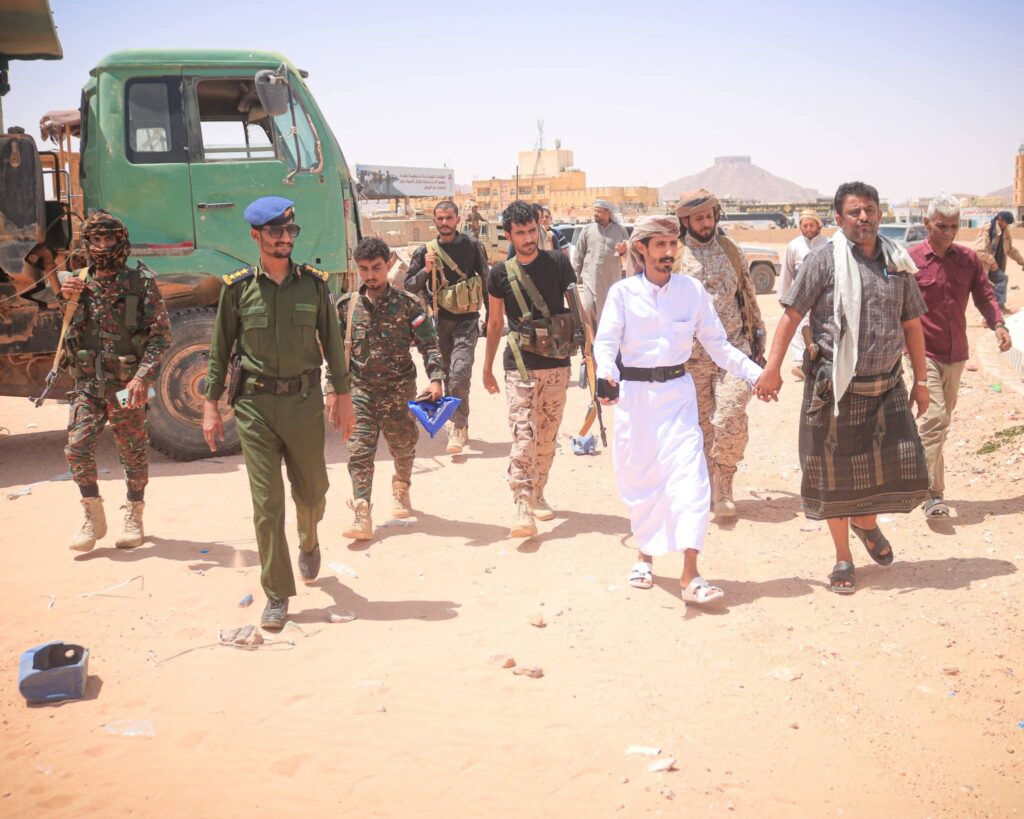 مدير عام العبر يناقش مع نائب الهيئة العامة للنقل مشروع تنظيم قطاع النقل وإنشاء محطة نموذجية للمسافرين مدير عام العبر يناقش مع نائب الهيئة العامة للنقل مشروع تنظيم قطاع النقل وإنشاء محطة نموذجية للمسافرين